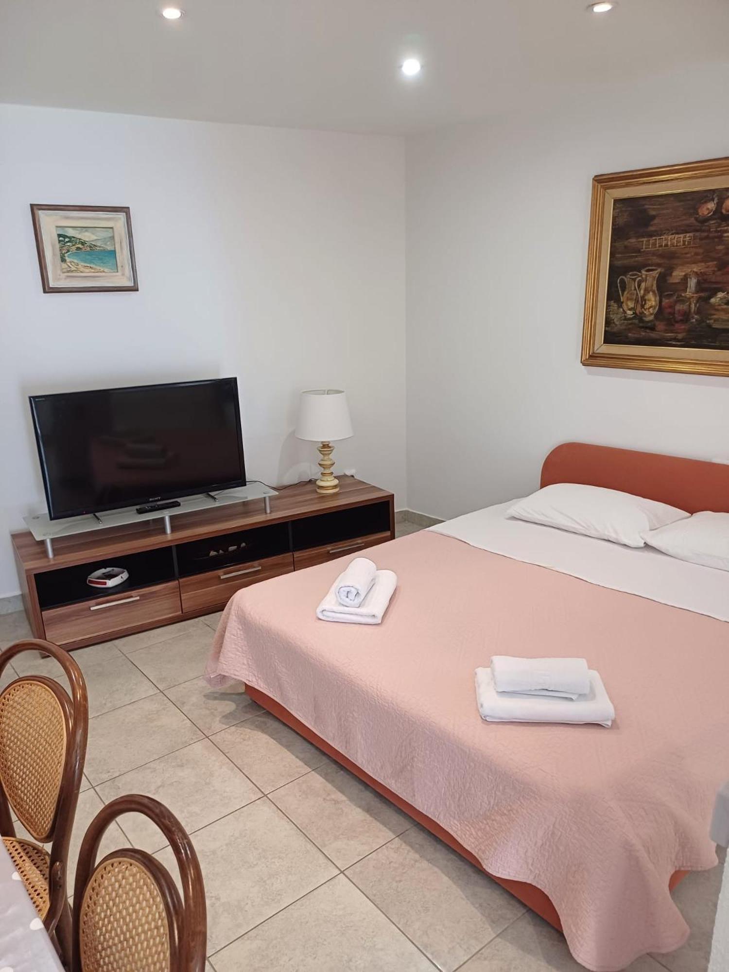 Apartment Bauk Draga Bašćanska Kültér fotó